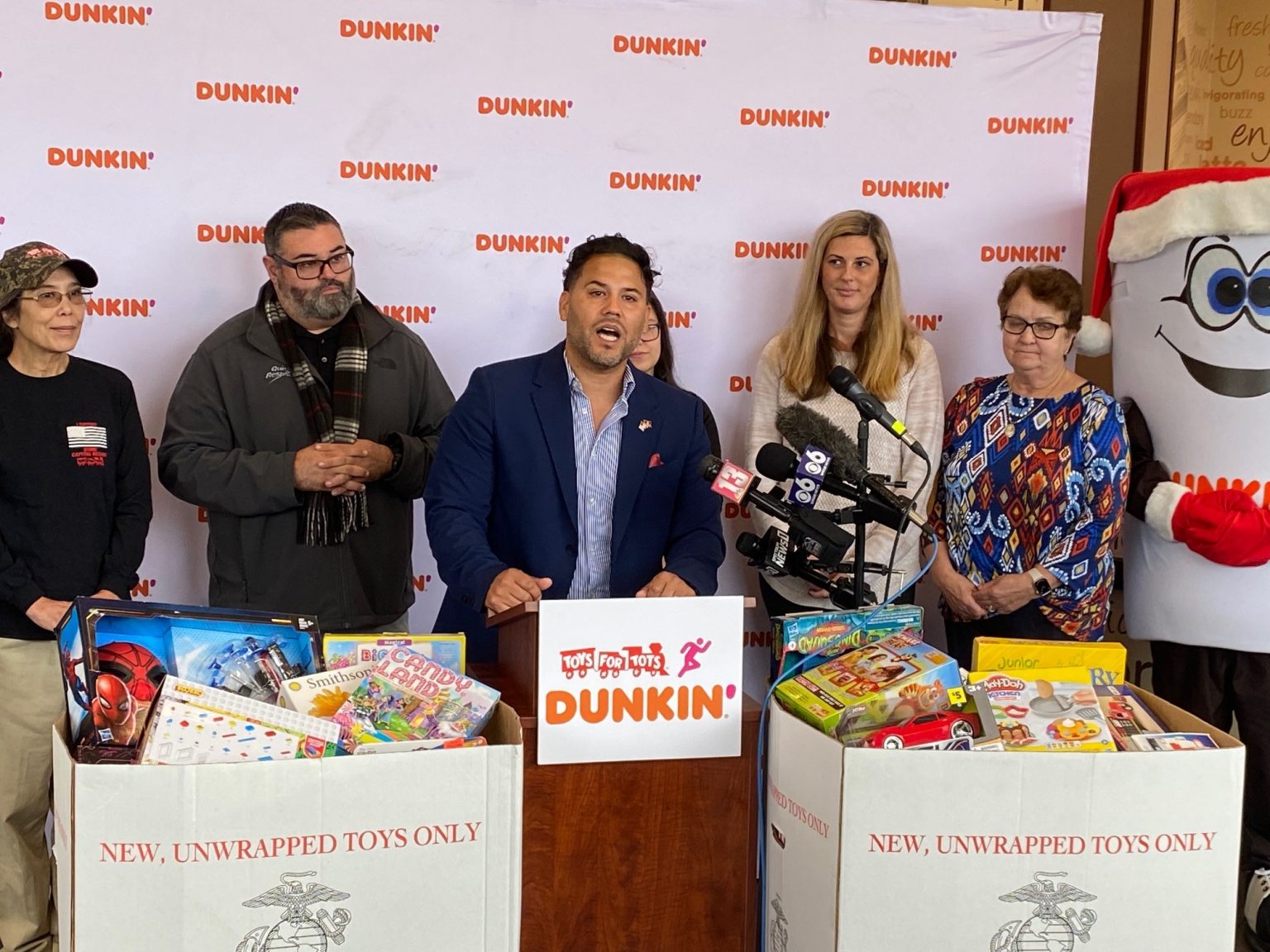 DUNKIN’ REACHES 400,000 MILESTONE IN SUPPORT OF CAPITAL REGION TOYS