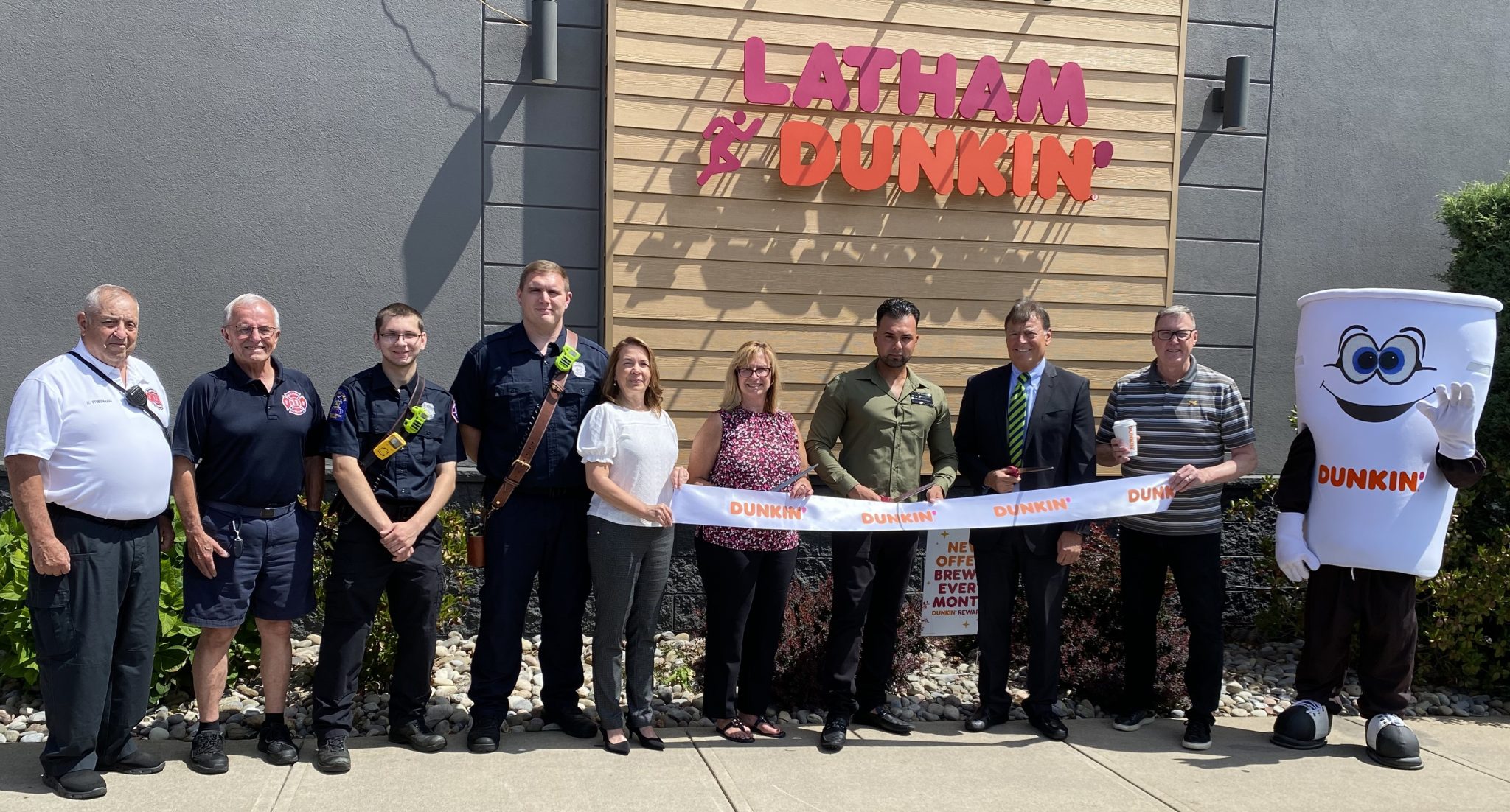 DUNKIN’ BRINGS NEXT GENERATION STORE EXPERIENCE TO ALBANY COUNTY Ed Lewi and Associates